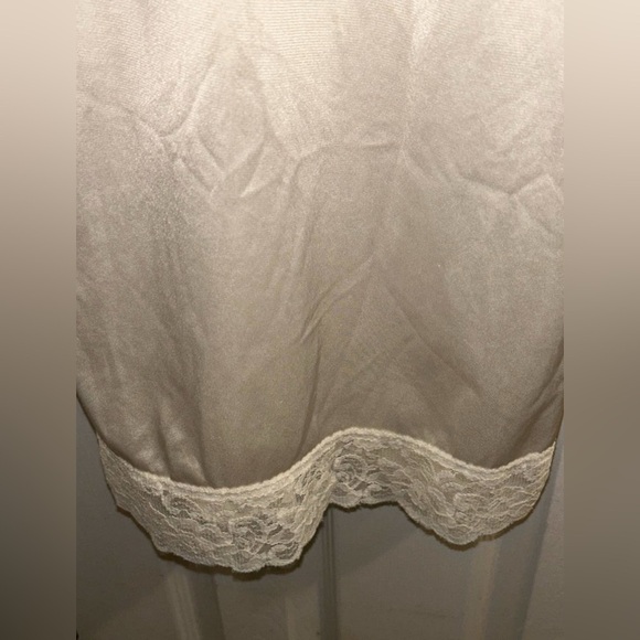 Vanity Fair VTG Women's Midi Ivory Slip Dress w Lace Trim Pink Flower Size 32/S - Picture 4 of 9